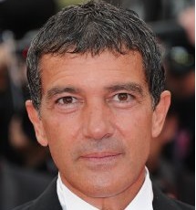 Antonio Banderas Married, Wife, Girlfriend and Young