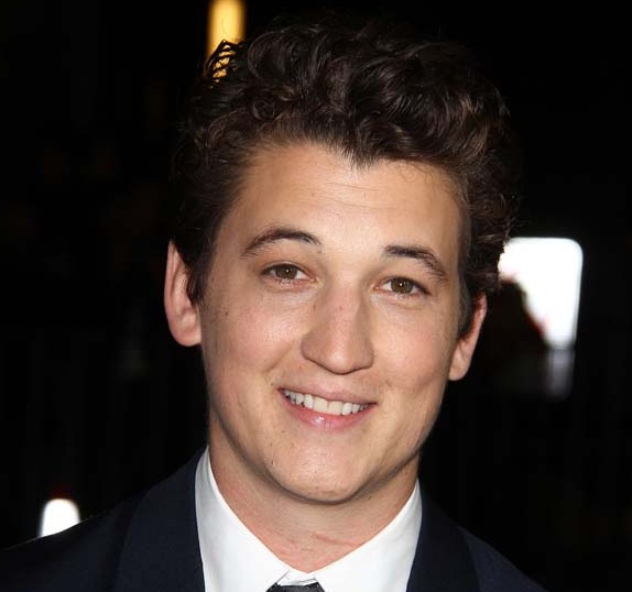 Miles Teller Girlfriend, Dating or Gay and Shirtless