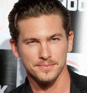 Adam Senn Wiki, Girlfriend, Dating or Gay