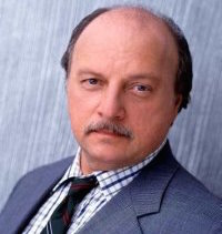 Dennis Franz Wiki, Bio, Young, Dead or Alive and Net Worth