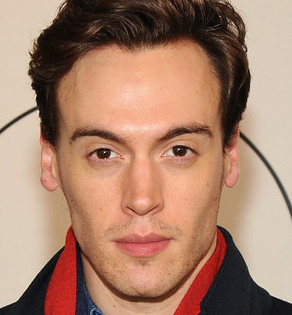 Erich Bergen Wiki, Bio, Married, Wife, Girlfriend or Gay