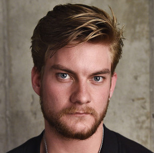 Jake Weary Wiki, Bio, Girlfriend, Dating or Gay and Net Worth