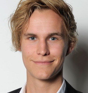 Rhys Wakefield Wiki, Girlfriend, Dating or Gay and Net Worth
