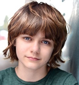 Ty Simpkins Wiki, Girlfriend, Dating, Height and Parents