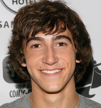 Vincent Martella Wiki, Bio, Girlfriend, Dating or Gay