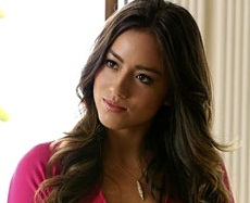 Chloe Bennet Wiki, Feet, Measurements and Pregnant