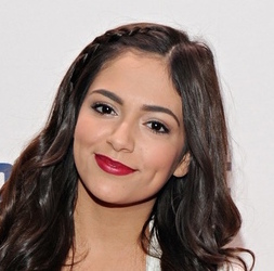 Bethany Mota Wiki, Boyfriend, Dating and Net Worth