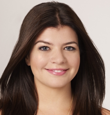 Casey Wilson Wiki, Married, Husband, Pregnant and Baby