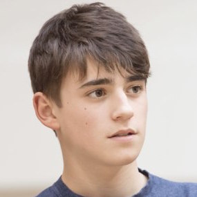 Charlie Rowe Wiki, Bio, Girlfriend, Dating or Gay