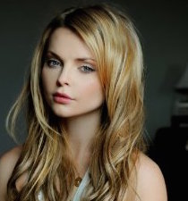 Izabella Miko Wiki, Bio, Boyfriend, Dating and Hot