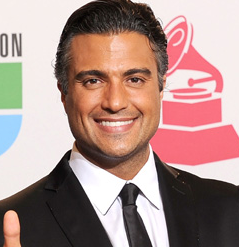 Jaime Camil Wiki, Bio, Married, Wife and Net Worth