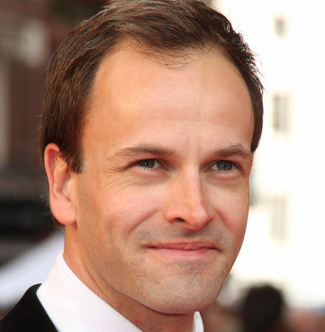 Jonny Lee Miller Wiki, Wife, Tattoos and Net Worth