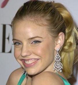 Kelli Garner Wiki, Married, Husband or Boyfriend