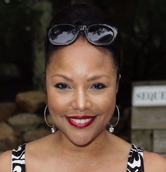 Lynn Whitfield Husband, Divorce, Children and Net Worth