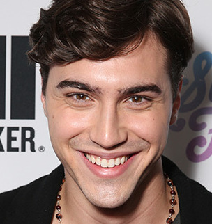 Ryan McCartan Wiki, Girlfriend, Dating or Gay and Net Worth