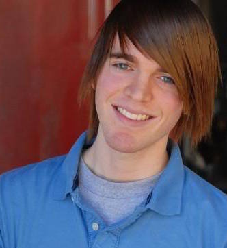 Shane Dawson Girlfriend, Dating or Gay, Shirtless and Net Worth