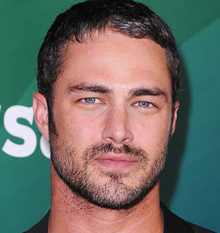 Taylor Kinney Wiki, Married, Wife or Girlfriend and Gay (Shirtless)