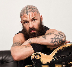 Der 58 Jahre alte 180 cm große Tim Armstrong im 2024 Foto