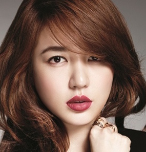 Yoon Eun-hye Wiki, Boyfriend, Dating and Plastic Surgery